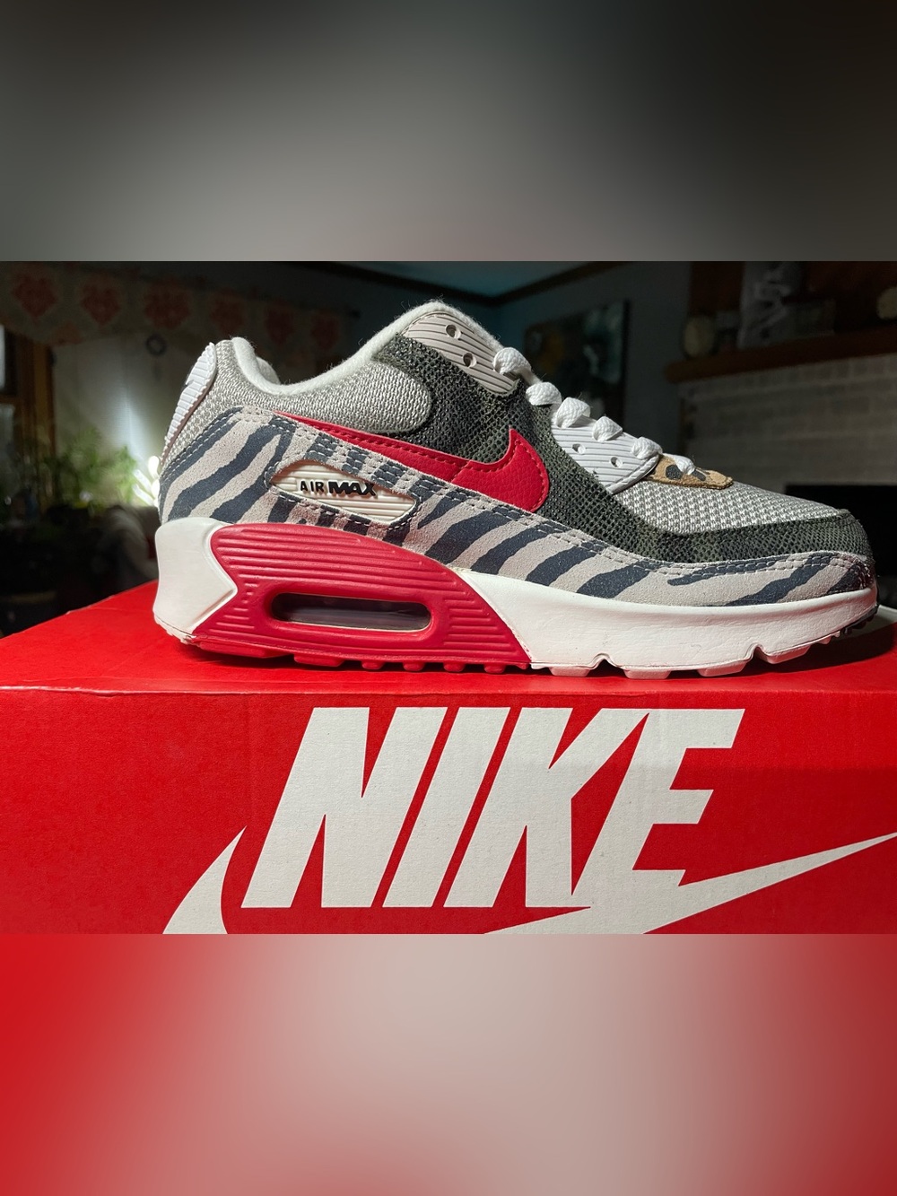 Nike Air Max 90
“Tunnel Walk”
7.5W - 6Y